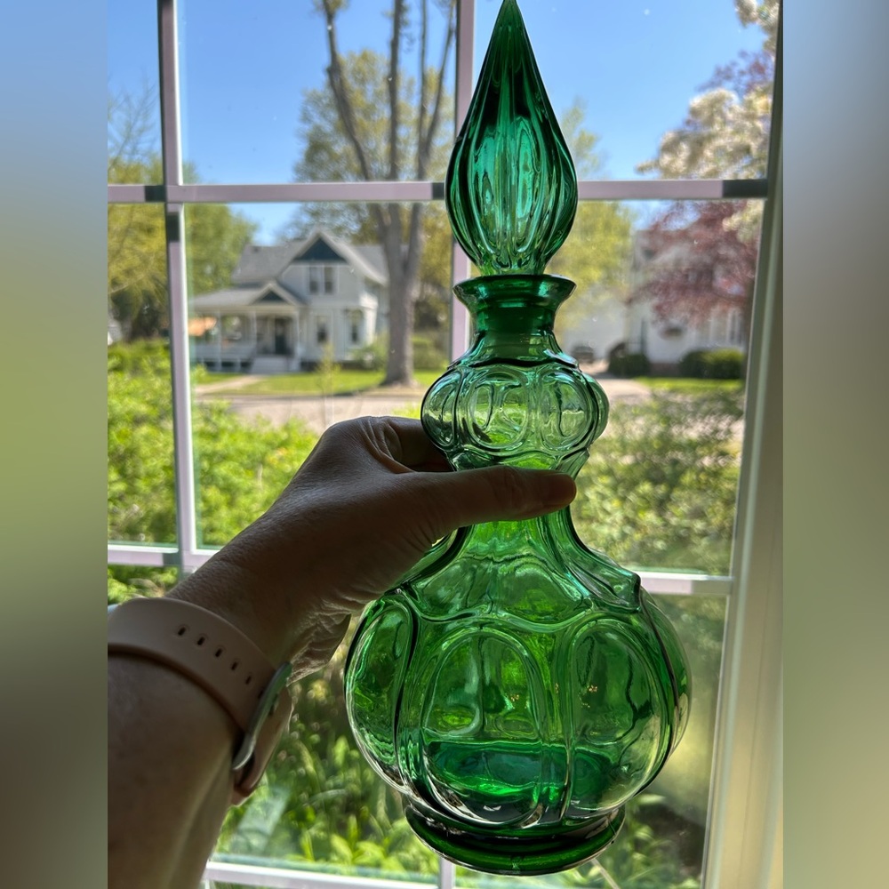 Vintage Empoli Glass Decanter Elegant Green Glass Italian Bottle Stopper - Picture 7 of 7